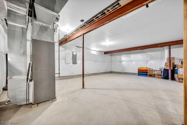 5250 Duxbury Drive, Copley, OH 44321