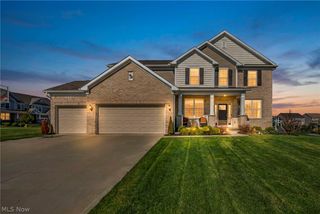 5250 Duxbury Drive, Copley, OH 44321