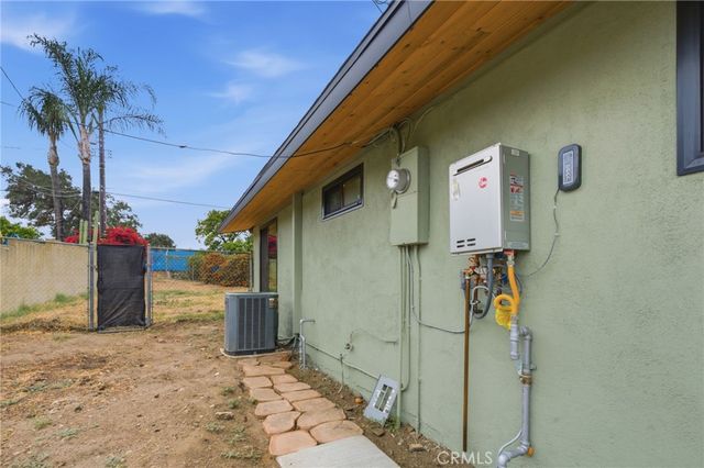 1261 E Ada Ave, Glendora, CA 91741