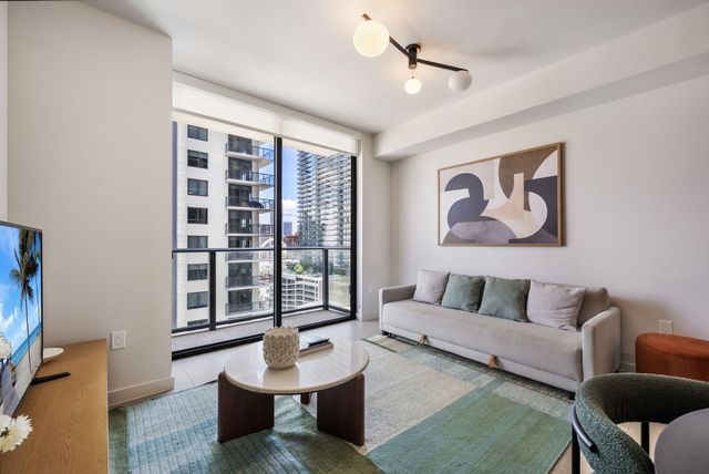 11 NE 6th Street 1912, Miami, FL 33132