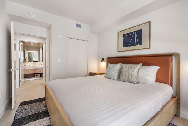 11 NE 6th Street 1912, Miami, FL 33132