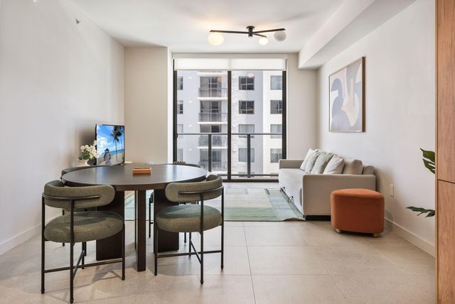 11 NE 6th Street 1912, Miami, FL 33132
