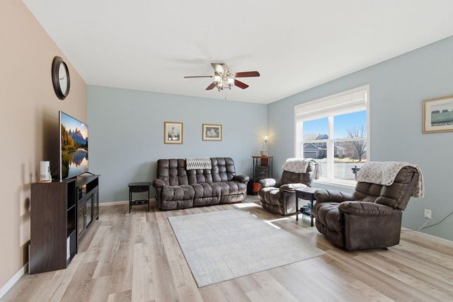 18662 Dulcimer Court, Farmington, MN 55024