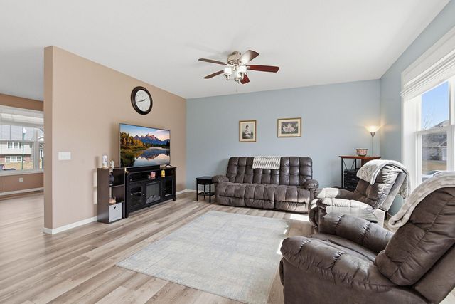 18662 Dulcimer Court, Farmington, MN 55024