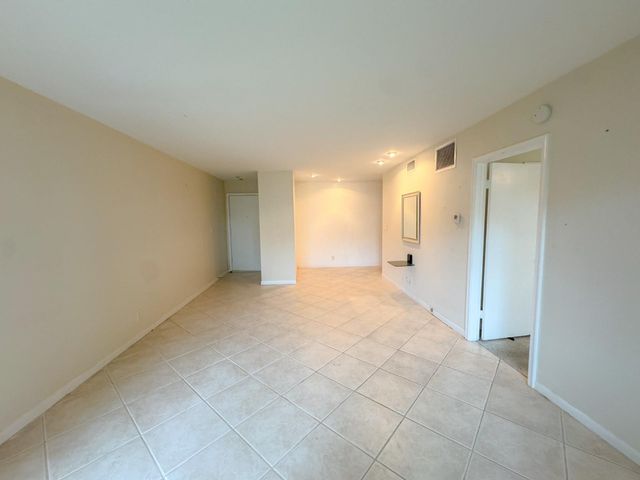119 NE 19th Court 203G, Wilton Manors, FL 33305