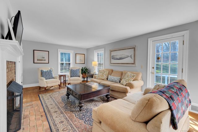 407 Grove Beach Road North, Westbrook, CT 06498