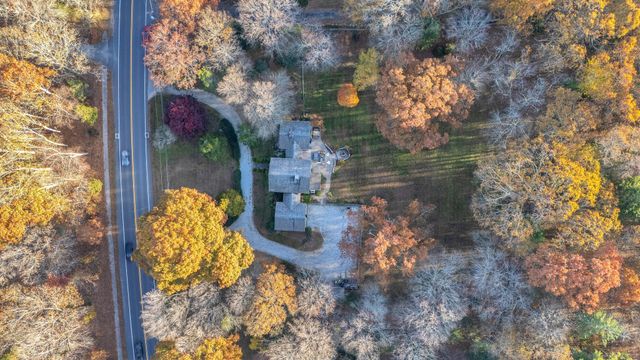 407 Grove Beach Road North, Westbrook, CT 06498