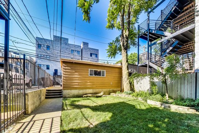 2141 W Crystal Street 2, Chicago, IL 60622