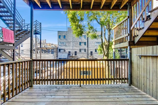 2141 W Crystal Street 2, Chicago, IL 60622