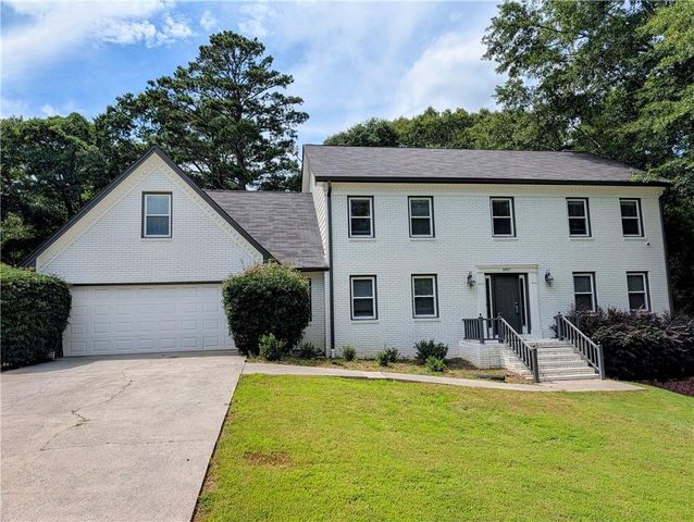 4807 Mystere Circle SW, Lilburn, GA 30047