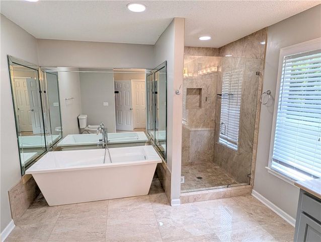 4807 Mystere Circle SW, Lilburn, GA 30047
