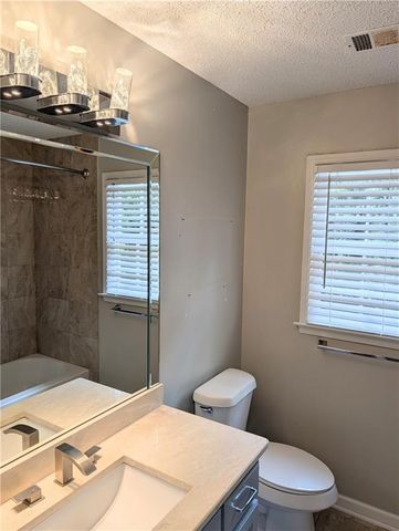 4807 Mystere Circle SW, Lilburn, GA 30047