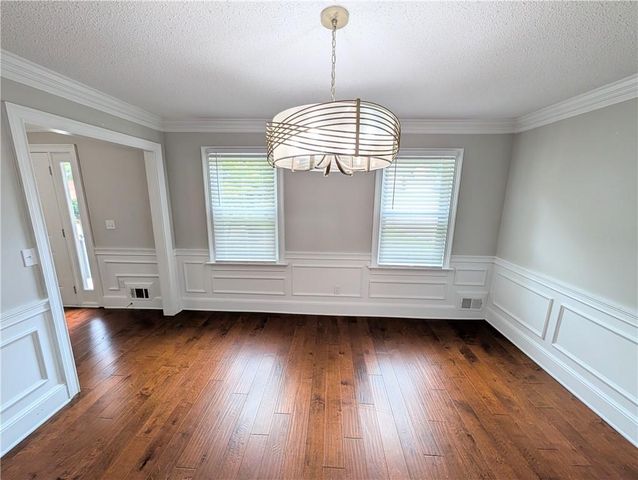 4807 Mystere Circle SW, Lilburn, GA 30047