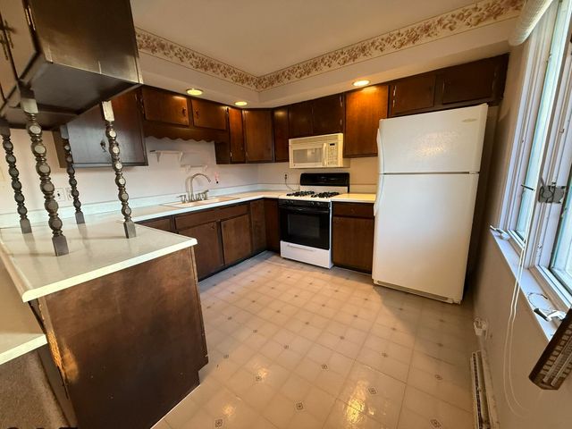 275 S 8th Avenue, Fruitport Twp, MI 49415