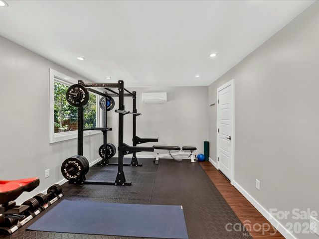 801 Fairbanks Road, Charlotte, NC 28210