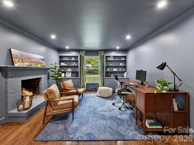 801 Fairbanks Road, Charlotte, NC 28210