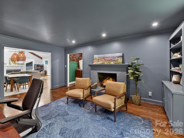 801 Fairbanks Road, Charlotte, NC 28210