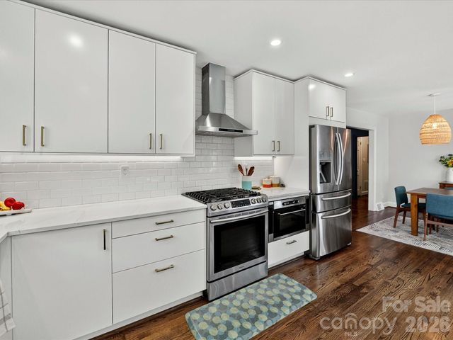 801 Fairbanks Road, Charlotte, NC 28210