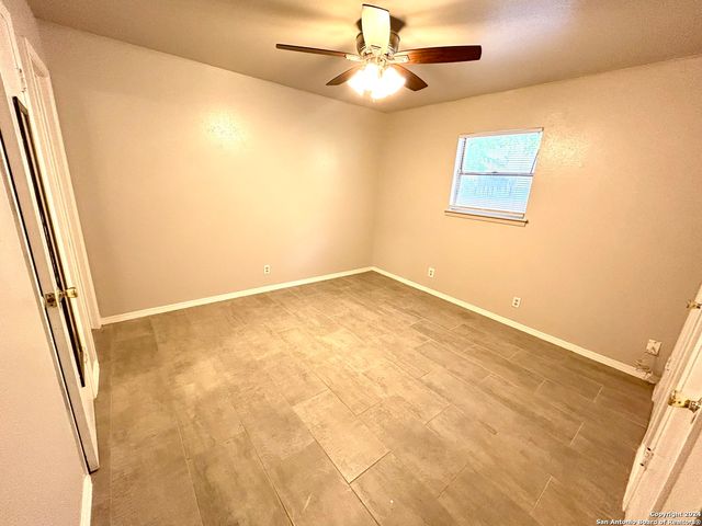 703 W Summit Ave Apt 3, San Antonio, TX 78212