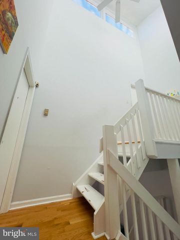 8 KNOX CT, Chesterbrook, PA 19087