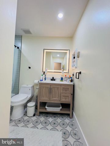 8 KNOX CT, Chesterbrook, PA 19087