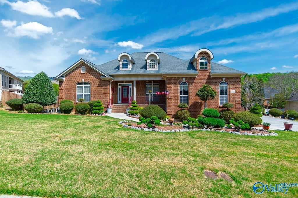 4409 SE Hampton Ridge Drive, Owens Cross Roads, AL 35763