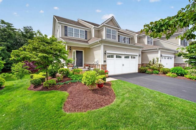 10 Pritchard Court, Fishkill, NY 12524