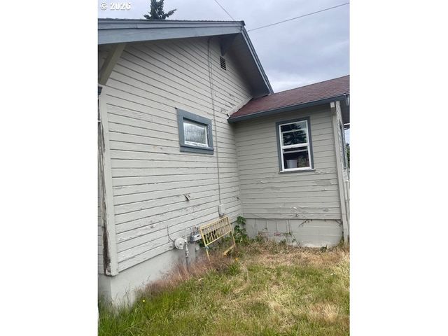 1206 Ne 77TH Ave, Portland, OR 97213