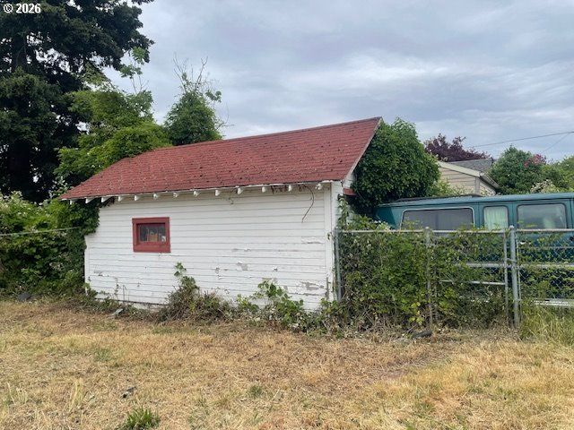 1206 Ne 77TH Ave, Portland, OR 97213
