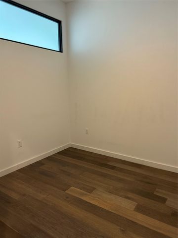 800 Embassy DR 505, Austin, TX 78702