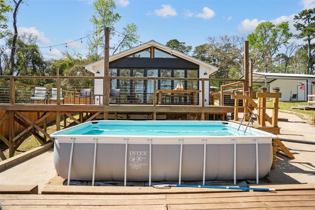 120 Cliff Street, Point Blank, TX 77364