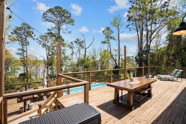 120 Cliff Street, Point Blank, TX 77364