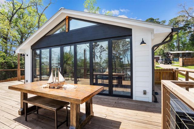 120 Cliff Street, Point Blank, TX 77364