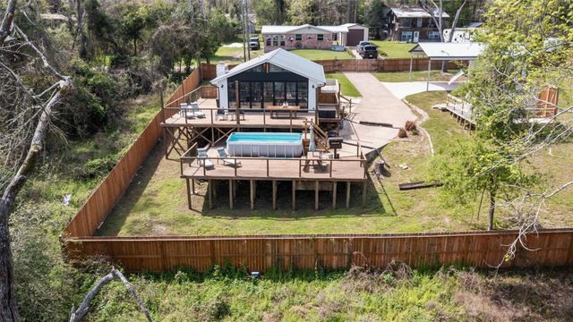 120 Cliff Street, Point Blank, TX 77364