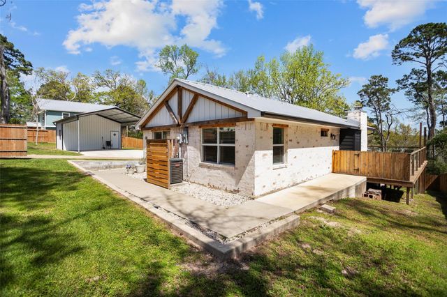 120 Cliff Street, Point Blank, TX 77364