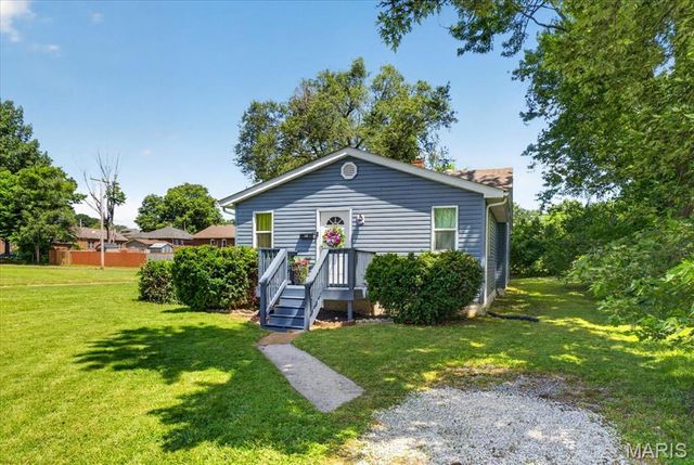 119 N 30th Street, Belleville, IL 62226