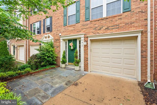 917 ROLFE PL, Alexandria, VA 22314