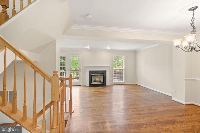 917 ROLFE PL, Alexandria, VA 22314