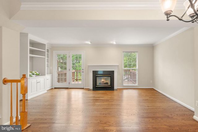 917 ROLFE PL, Alexandria, VA 22314