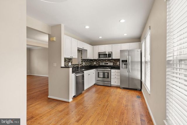 917 ROLFE PL, Alexandria, VA 22314