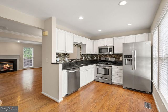 917 ROLFE PL, Alexandria, VA 22314