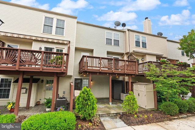 917 ROLFE PL, Alexandria, VA 22314