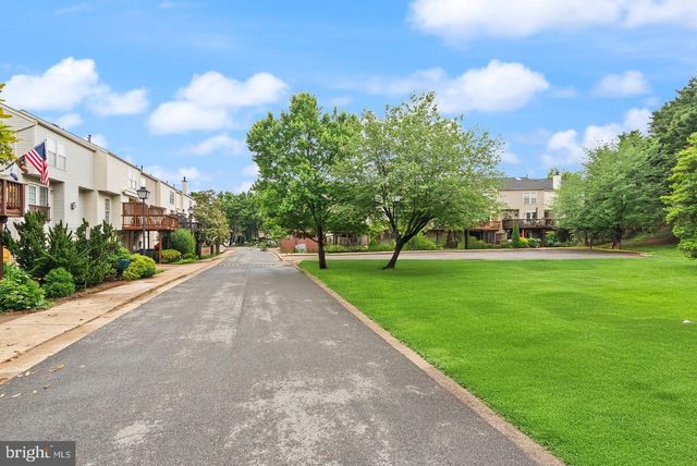 917 ROLFE PL, Alexandria, VA 22314