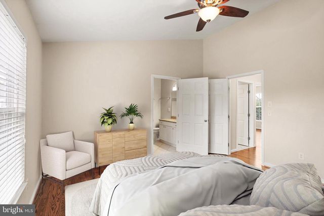917 ROLFE PL, Alexandria, VA 22314