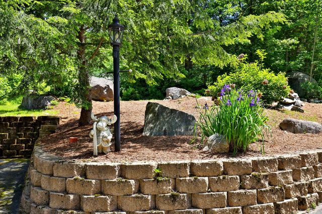 168 Chandler Road, Chester, VT 05143