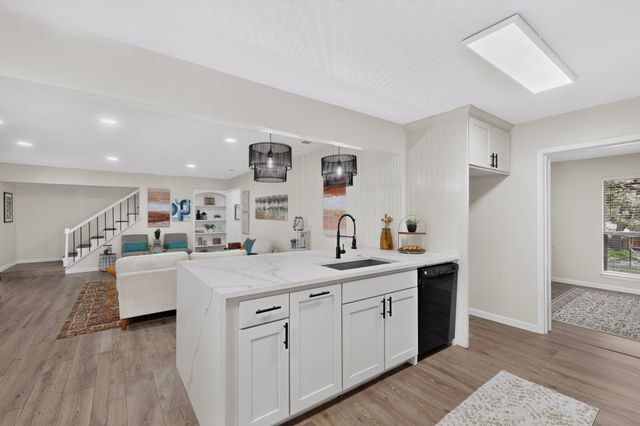 3609 Country Club Road, Arlington, TX 76013