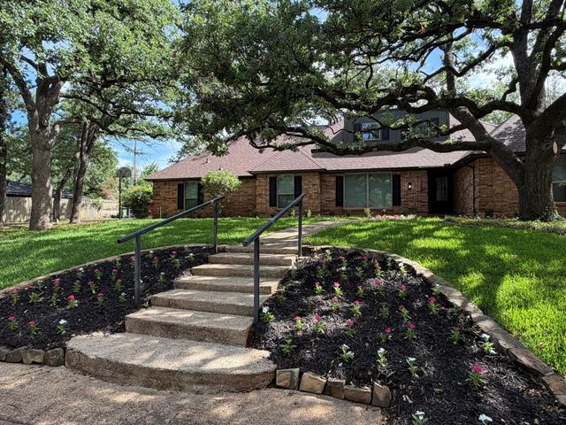 3609 Country Club Road, Arlington, TX 76013