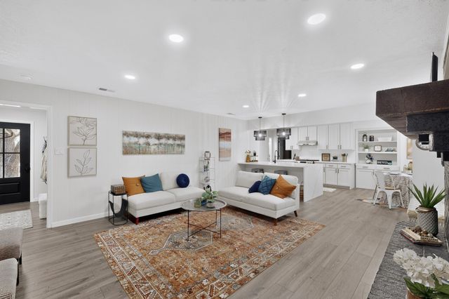 3609 Country Club Road, Arlington, TX 76013
