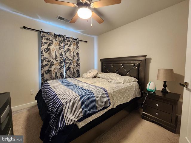 26 PEACOCK CIR, Sewell, NJ 08080