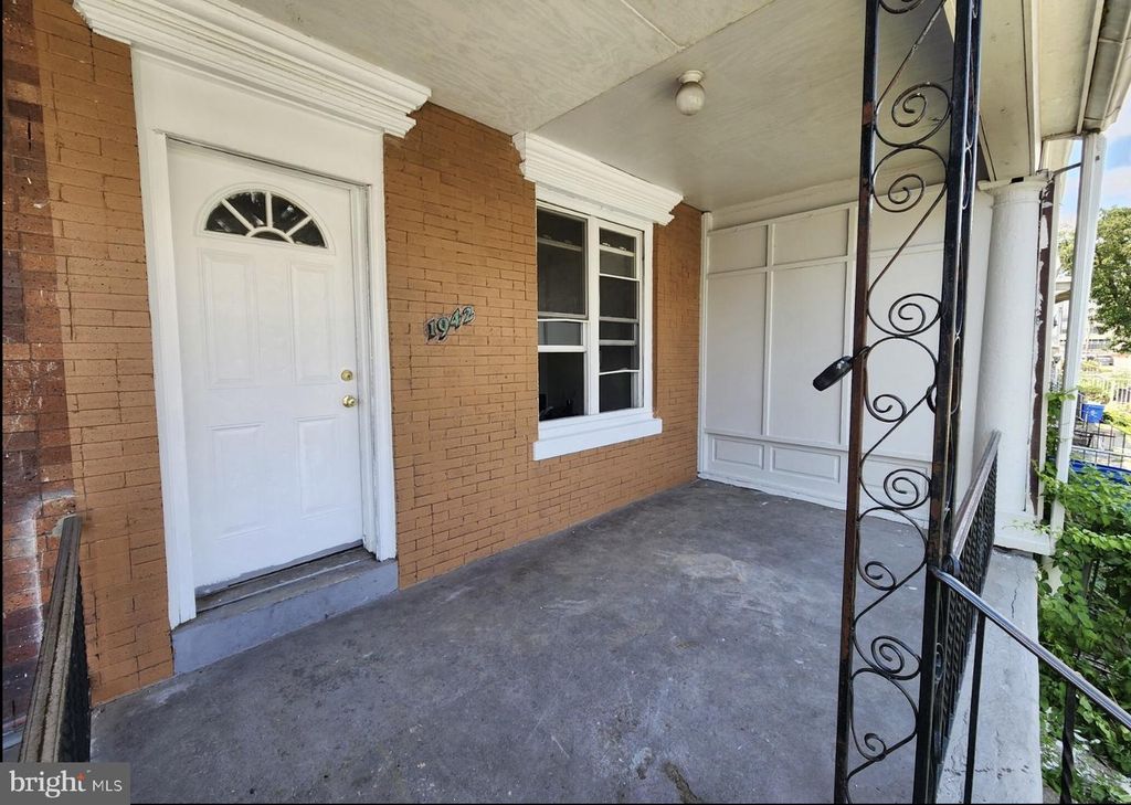 1942 S ITHAN ST, Philadelphia, PA 19143
